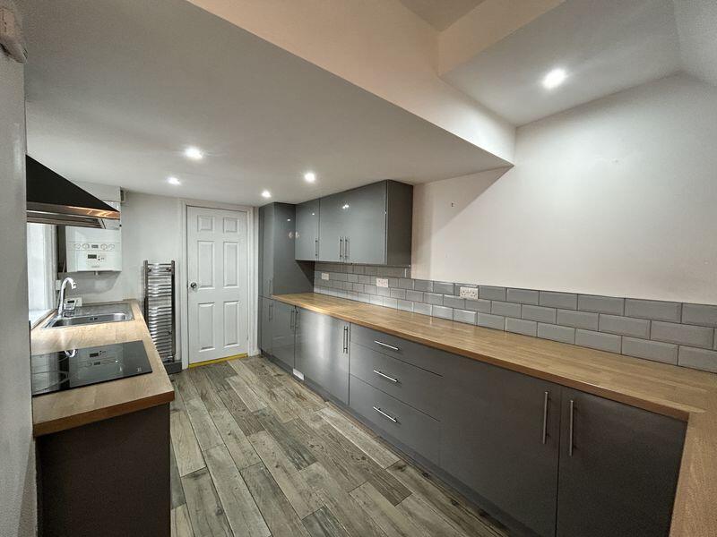 House in Llandudno, Colwyn Bay - More