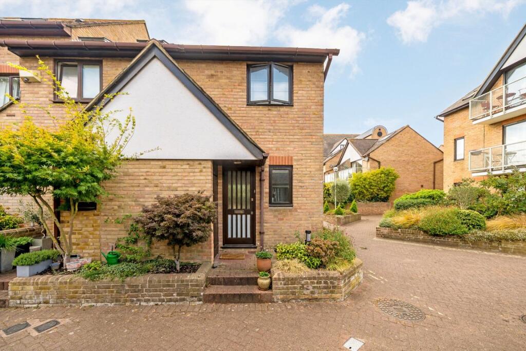 Main image of property: Ranelagh Gardens, Fulham
