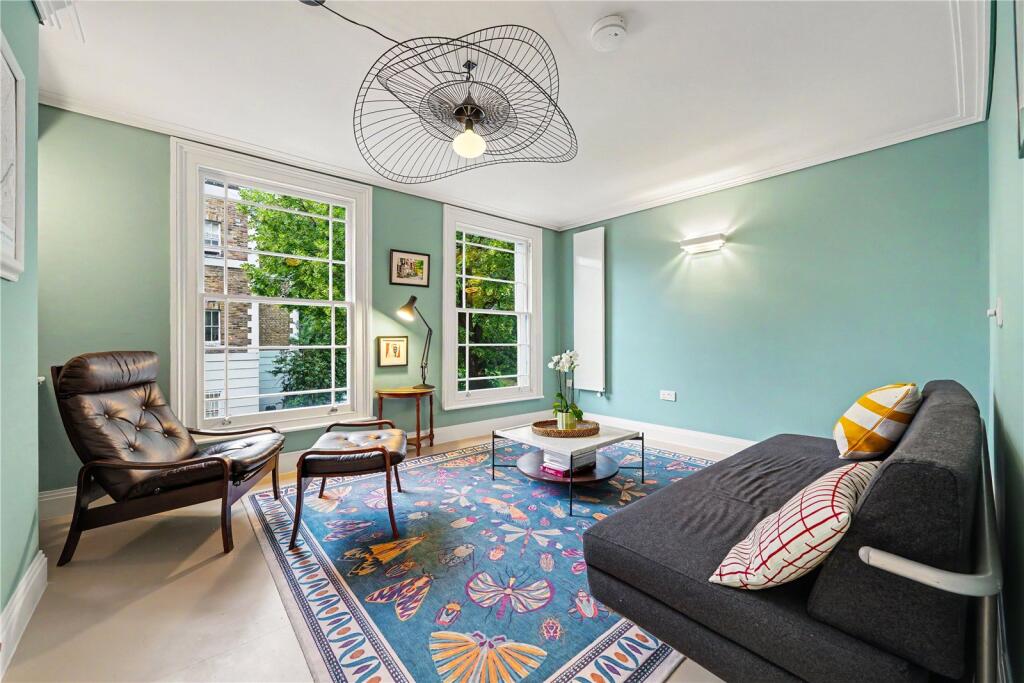 Main image of property: Waterloo Terrace, London, N1