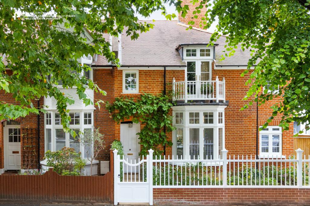 3-bed terraced on Woodstock Road, London, W4, £1,850,000