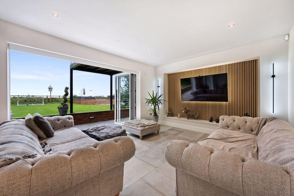 House in Wigan, Greater Manchester - More