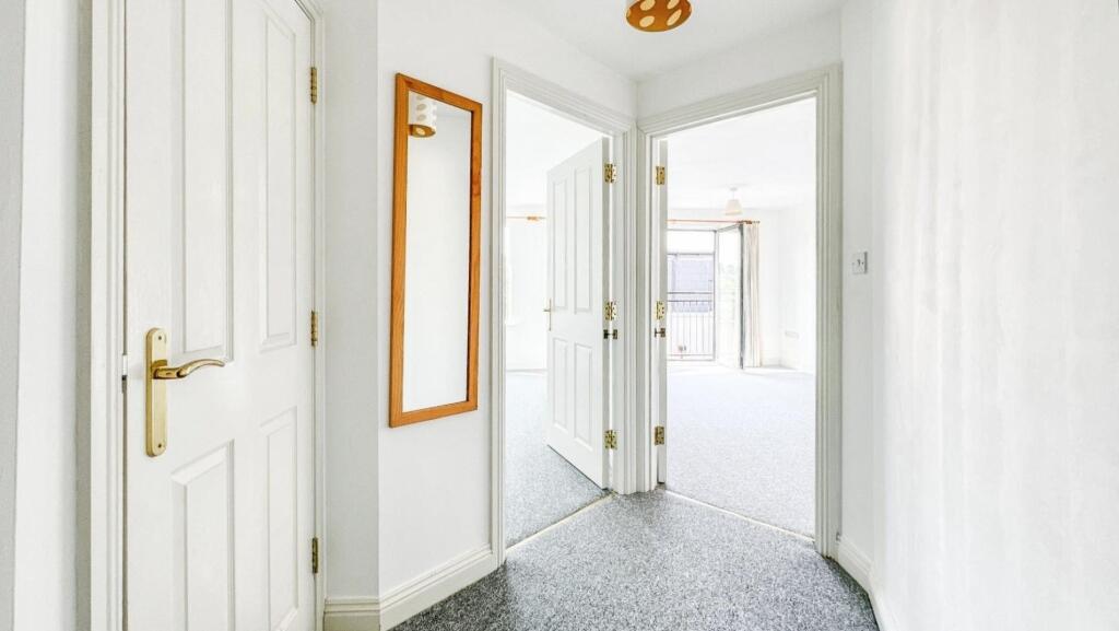 Apartment in Bristol, Wapping Wharf, Southville - View 5
