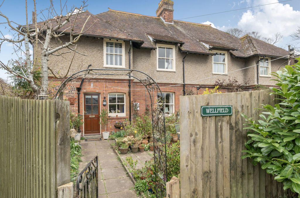 Main image of property: Lyminge