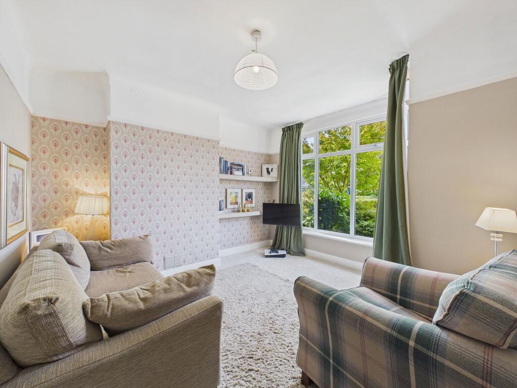 Oakfield Drive, Upton, CH2 photo 3