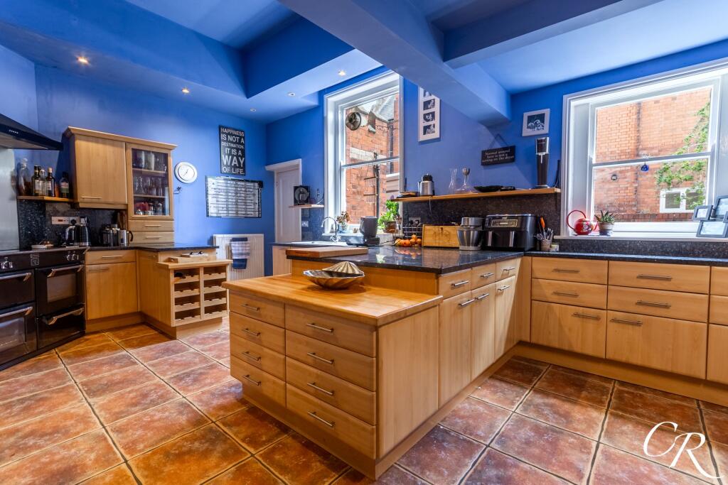 191 Hewlett Road, Cheltenham, GL52 photo 3