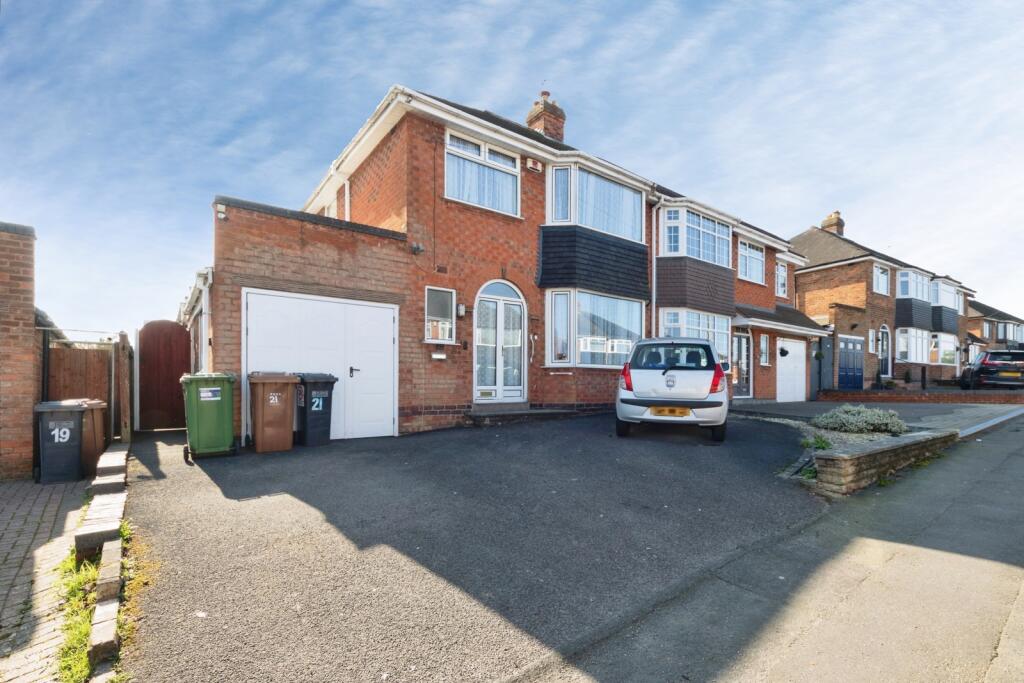 Main image of property: Chapel Fields Road, Solihull, West Midlands, B92