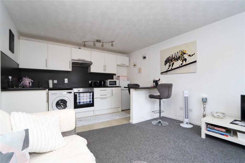 Apartment in Milton Keynes, Kents Hill, Kents Hill, Monkston and Brinklow - View 4