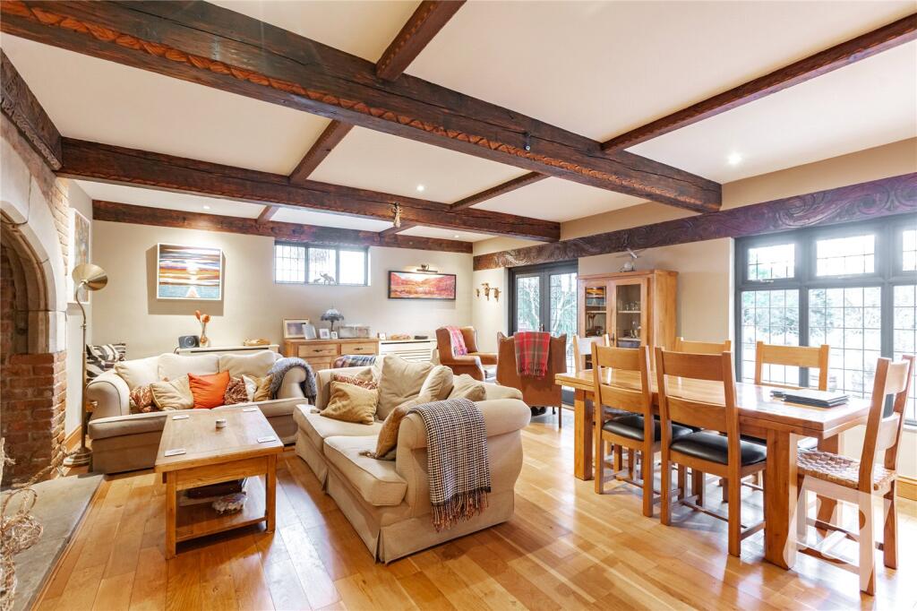 Main image of property: Marks Farm Lane, Rettendon Common, Chelmsford, Essex, CM3