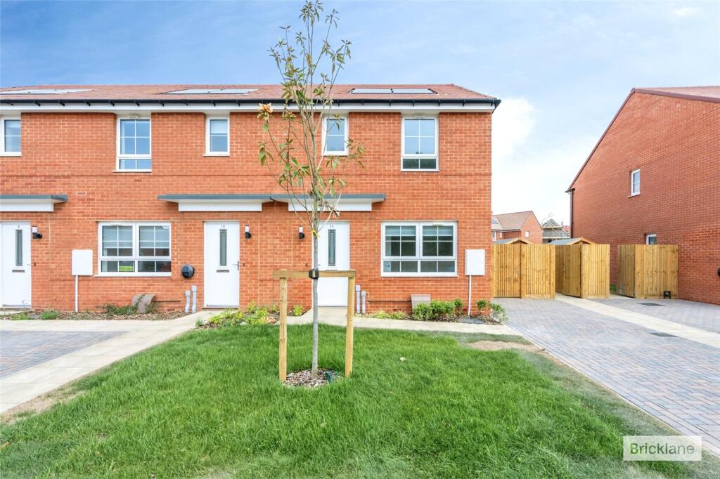 Main image of property: Lapwing Heights, Bosham, Chichester, PO18