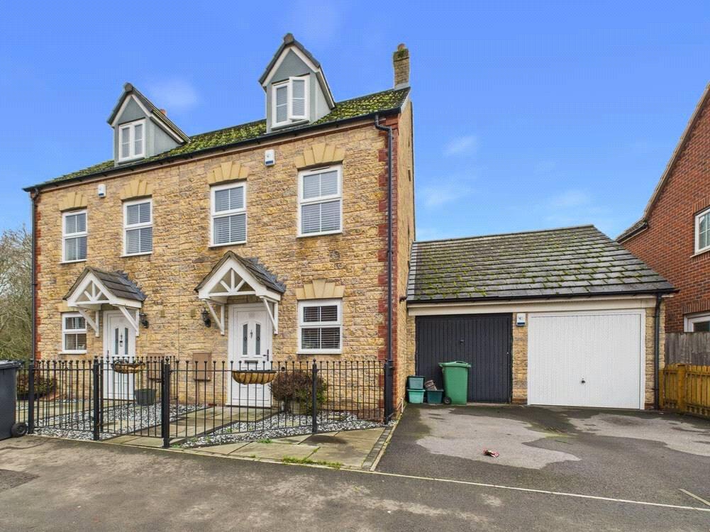 Main image of property: Thatcham Avenue Kingsway, Quedgeley, Gloucester, Gloucestershire, GL2