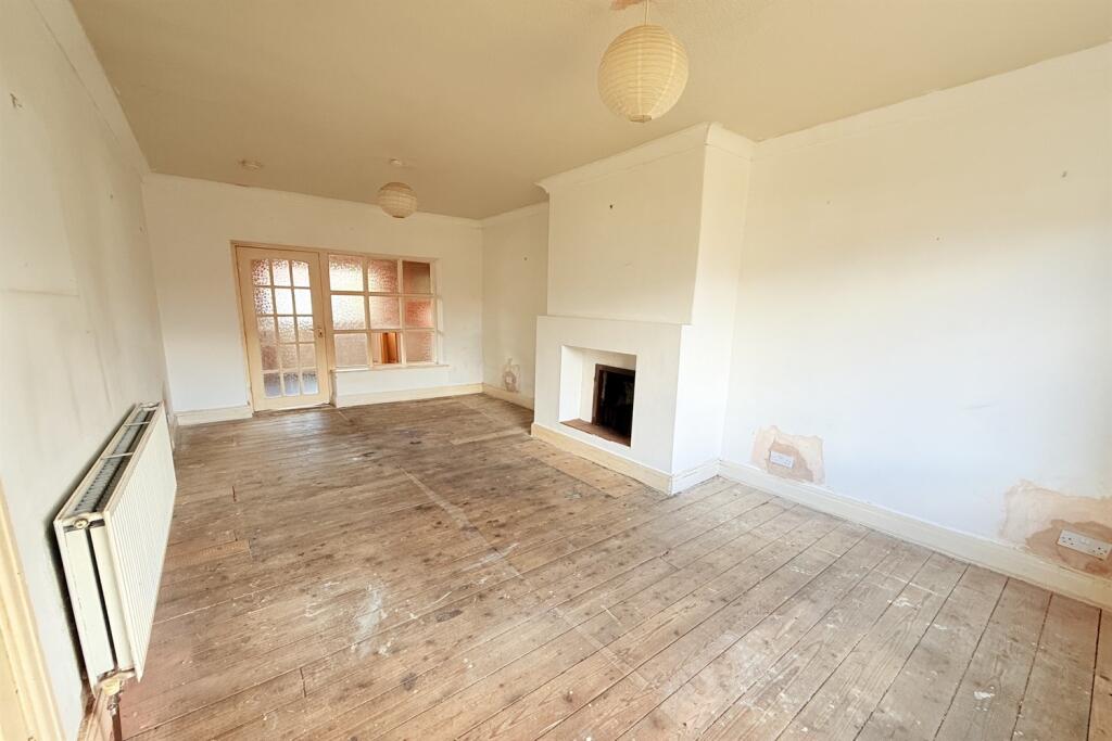 House in Warrington, Lowton - View 4