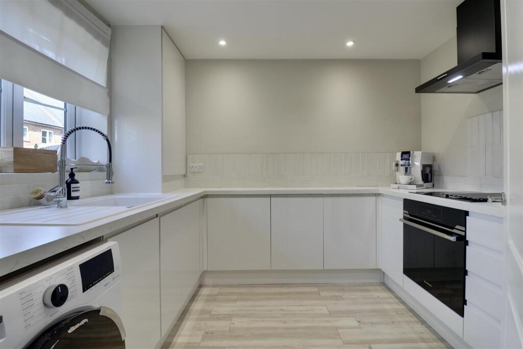 House in Havant, Hampshire Farm - View 5