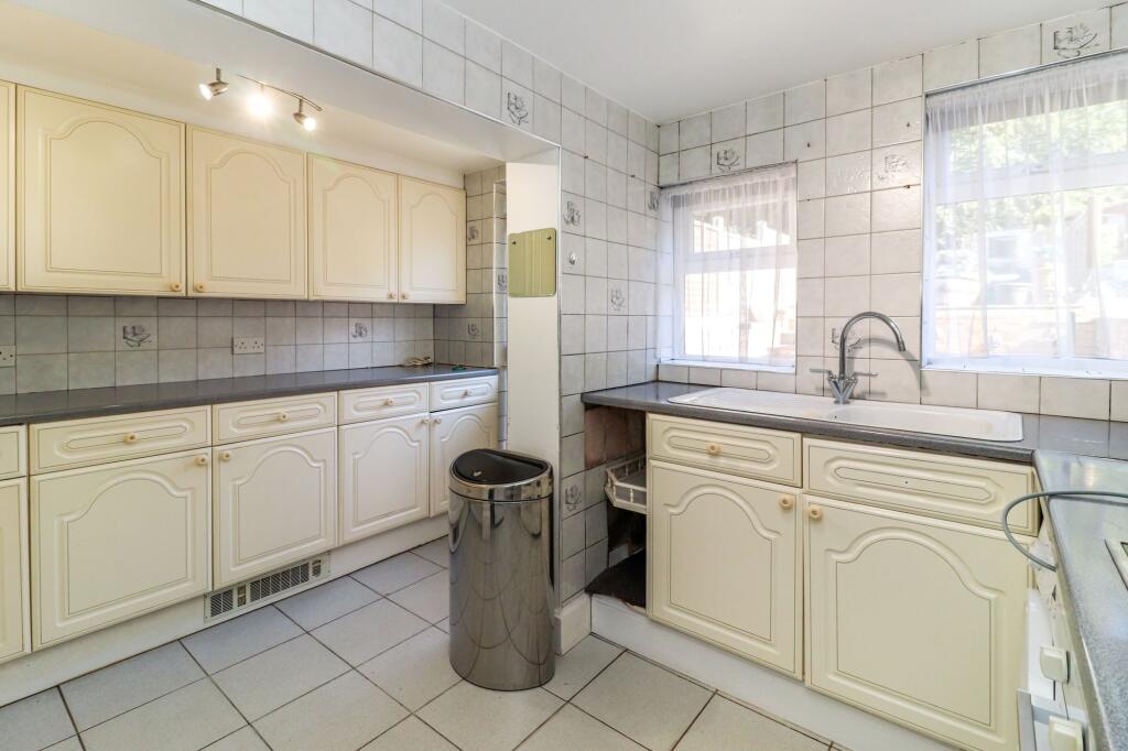 House in Watford - View 3