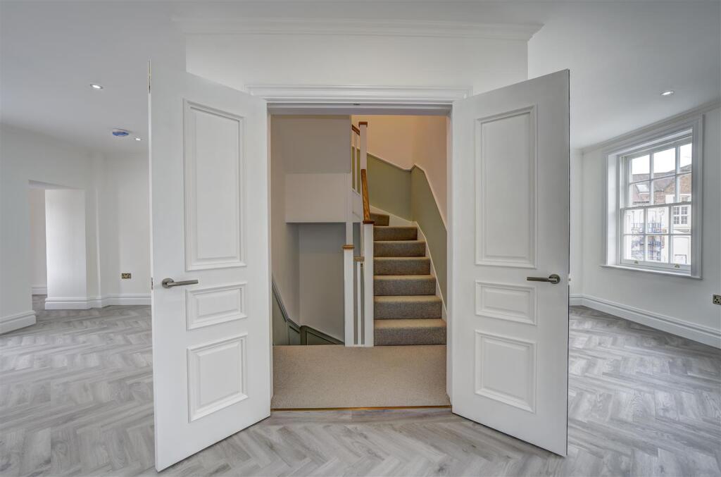 House in Warwick, Cliff Hill - View 5