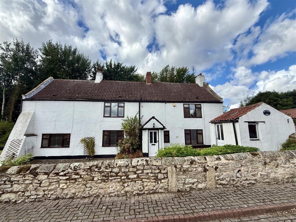 3-bed house on Campsall, £485,000