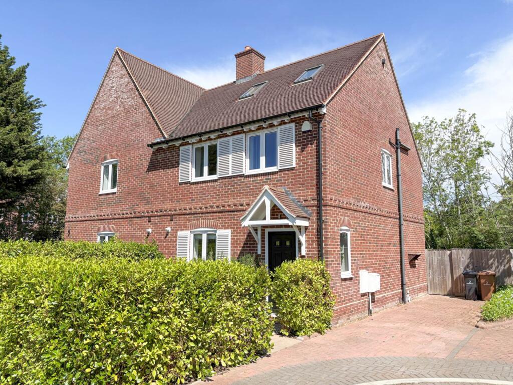 Main image of property: Fox Heath Gardens, Cane End, South Oxfordshire