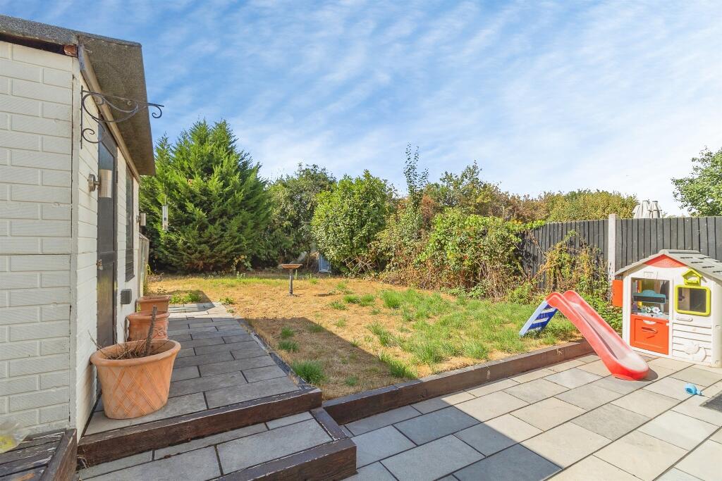 House in Westoning, Central Bedfordshire - View 4