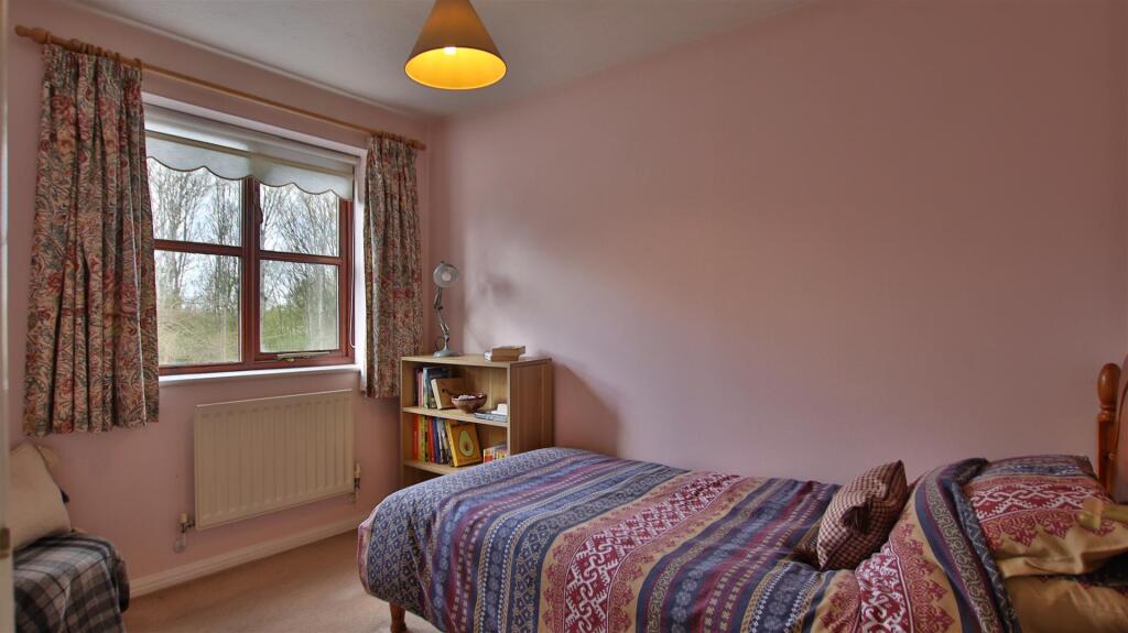 Graylag Crescent, Walton Cardiff, Tewkesbury - View 6