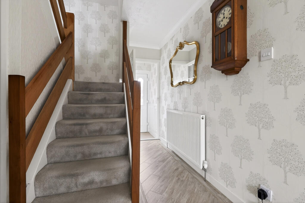 House in Birmingham, Sutton Coldfield - View 2
