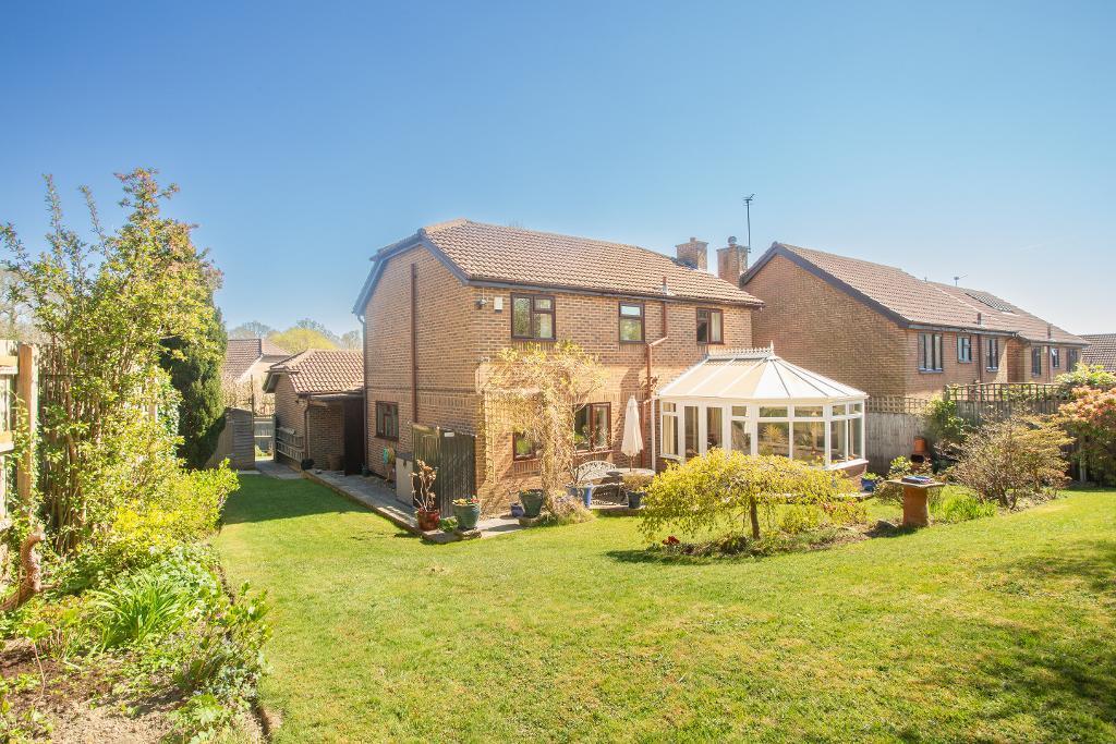5-bed detached on Hawthorne Close, Heathfield, East Sussex, TN21 8HP, £600,000