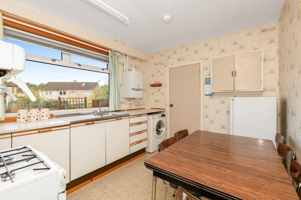 17 Dolphin Avenue, Currie, Edinburgh EH14 5RL photo 4