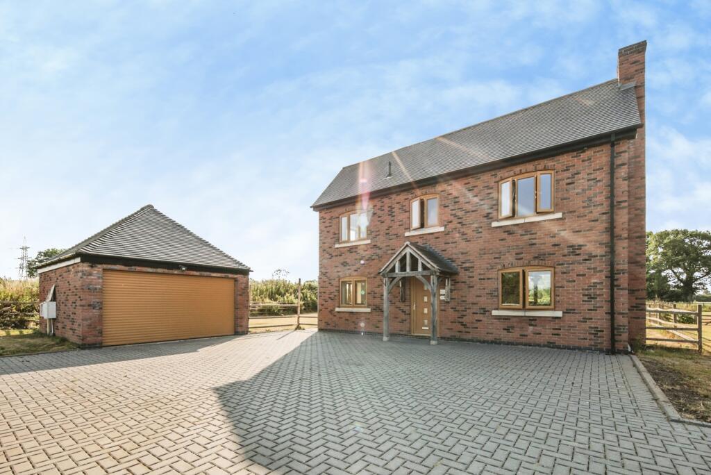 Main image of property: Nuneaton Road, Fillongley, Coventry, Warwickshire, CV7