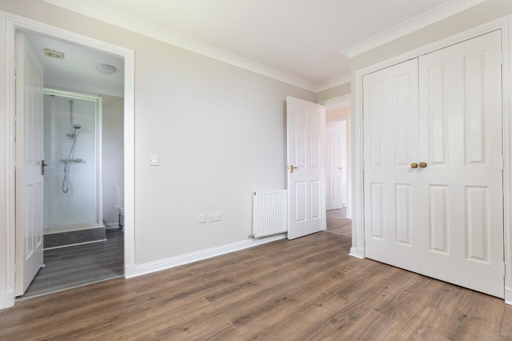 Apartment in Motherwell, North Lanarkshire - More