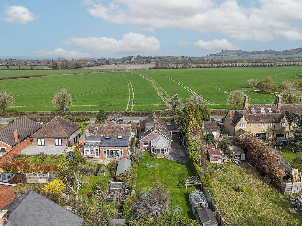 Main image of property: Vicarage Road, Pitstone