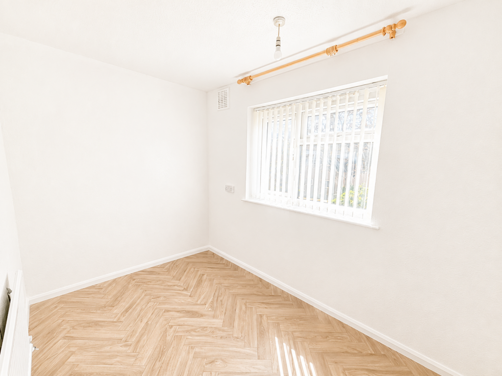 Highfield Crescent, Kettering, NN15 6JS - View 6