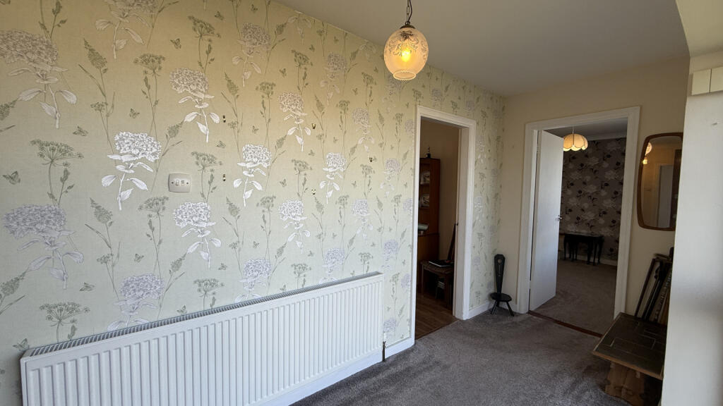 14 Westlands Close, Ramsey, IM8 3PU photo 3