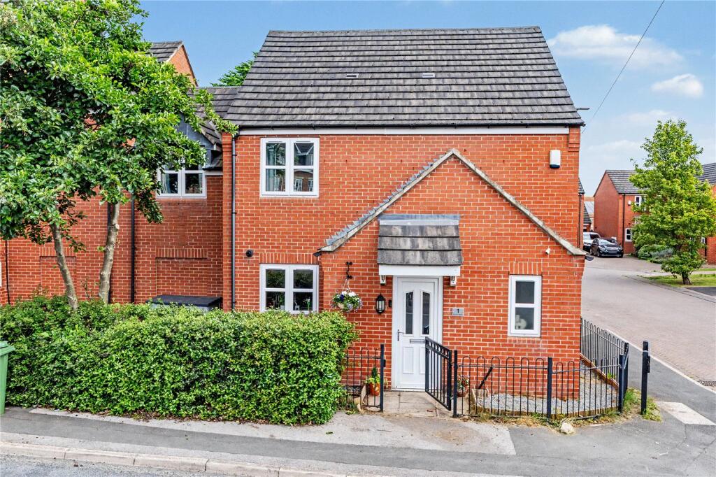 Main image of property: Moor Knoll Gardens, East Ardsley, Wakefield, West Yorkshire
