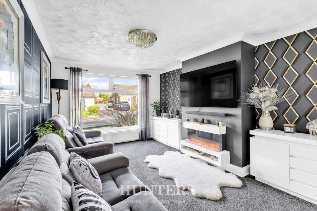 Warwick Road, Alkrington, Manchester, M24 photo 3