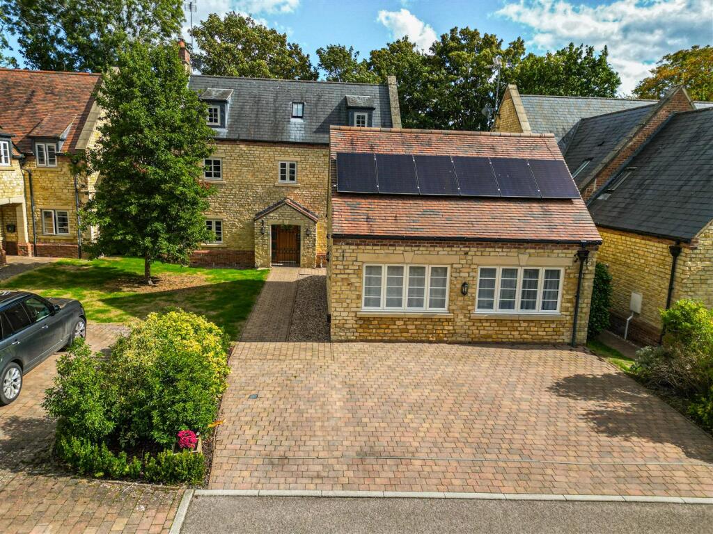 Gunning Court, Horton, Northampton, NN7 photo 2