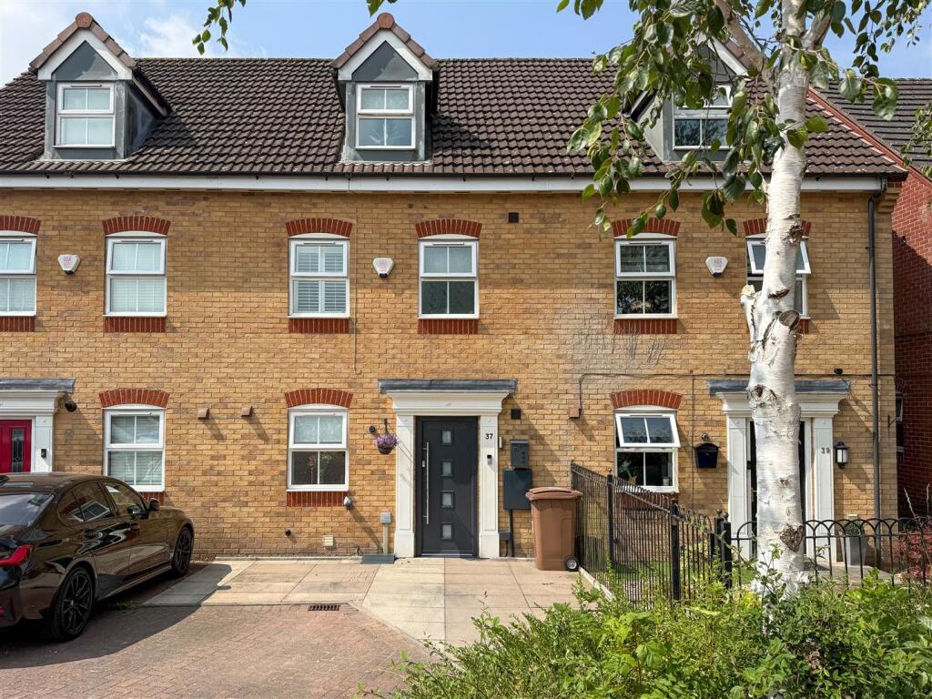 Main image of property: Moorhen Way, Packmoor, ST7 4GY