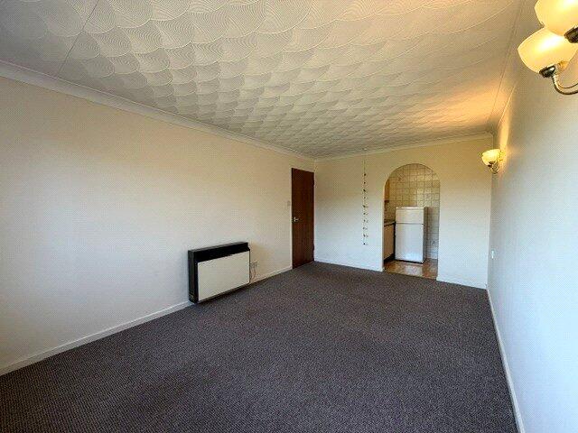 Apartment in Preston - View 5