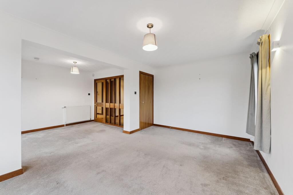 Apartment in Bearsden, Hillfoot, East Dunbartonshire - View 5