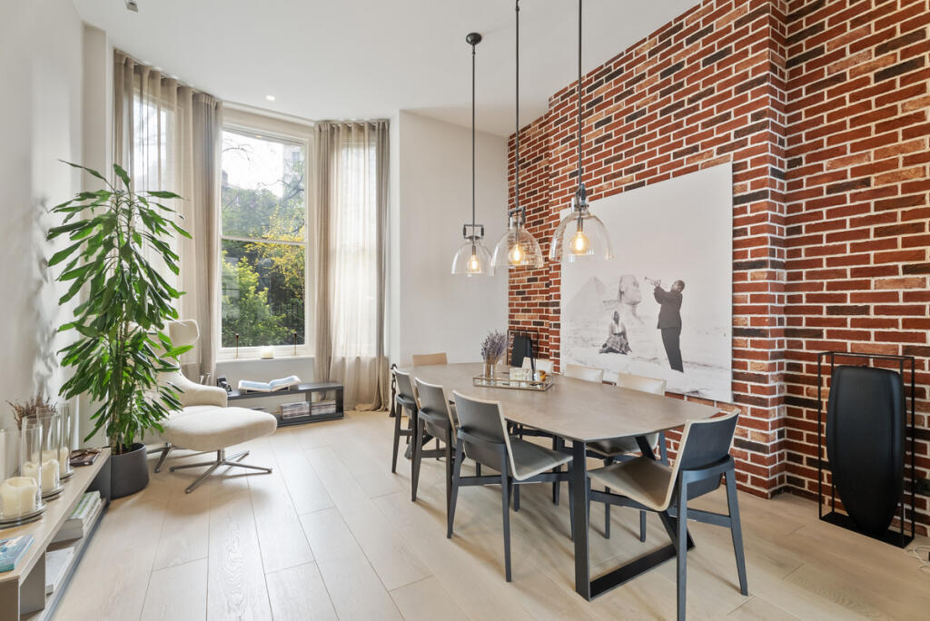 Main image of property: Stanley Crescent, London, W11