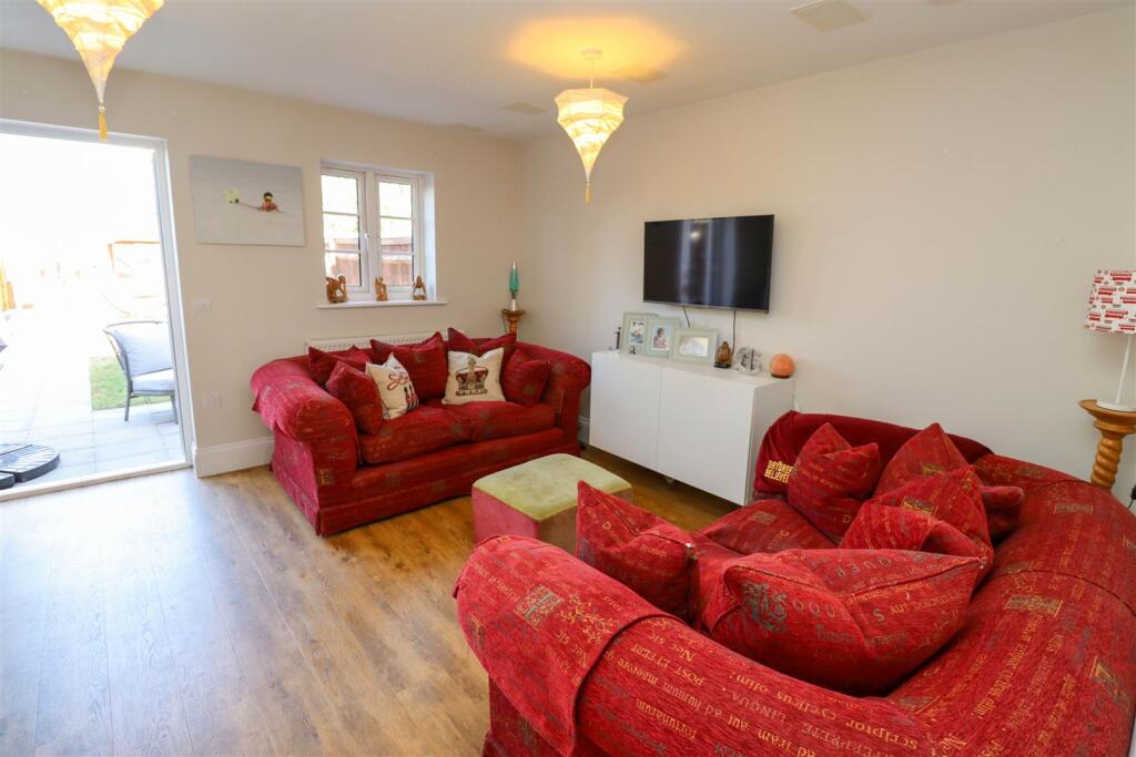 House in Guildford - View 5