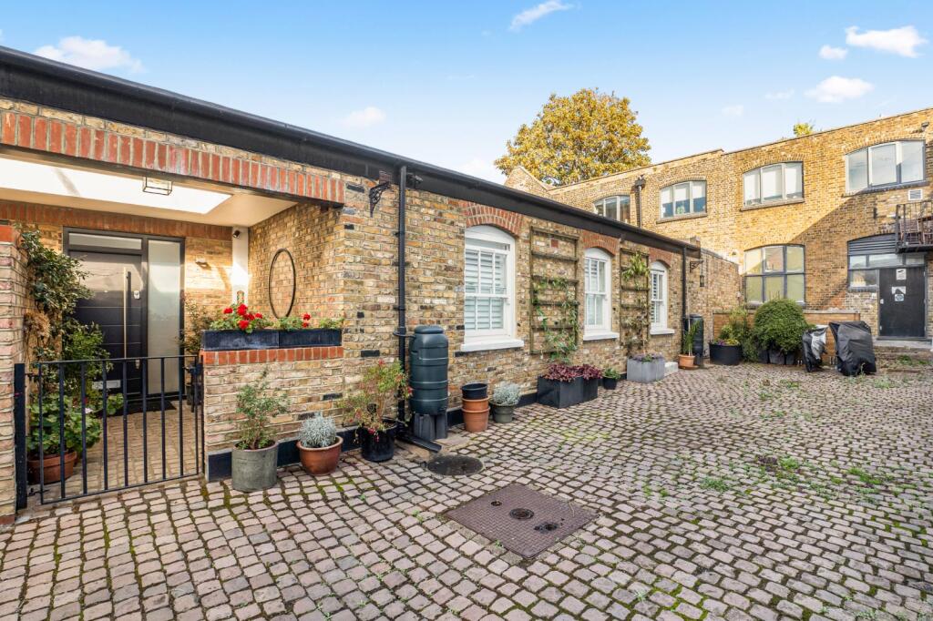 2-bed house on Filmer Mews, 
Fulham, SW6, £1,100,000