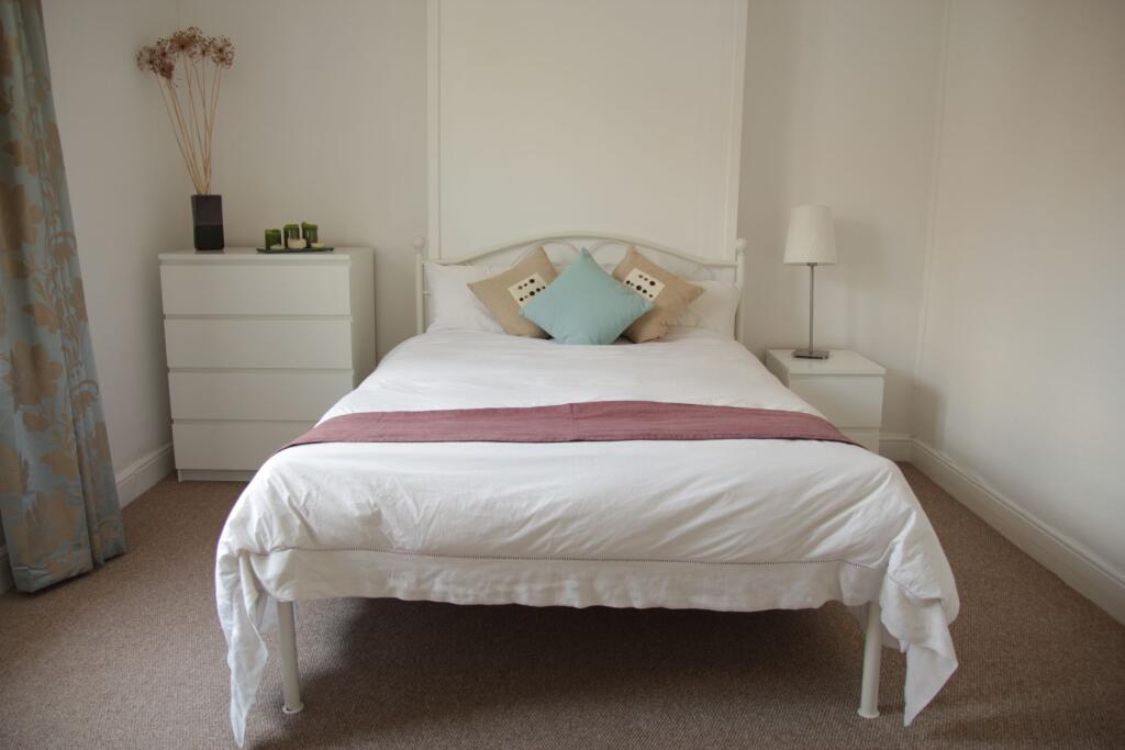 4 bedroom terraced house for rent