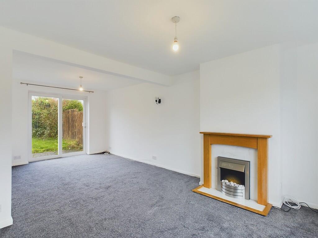 House in Crawley, Langley Green - View 3
