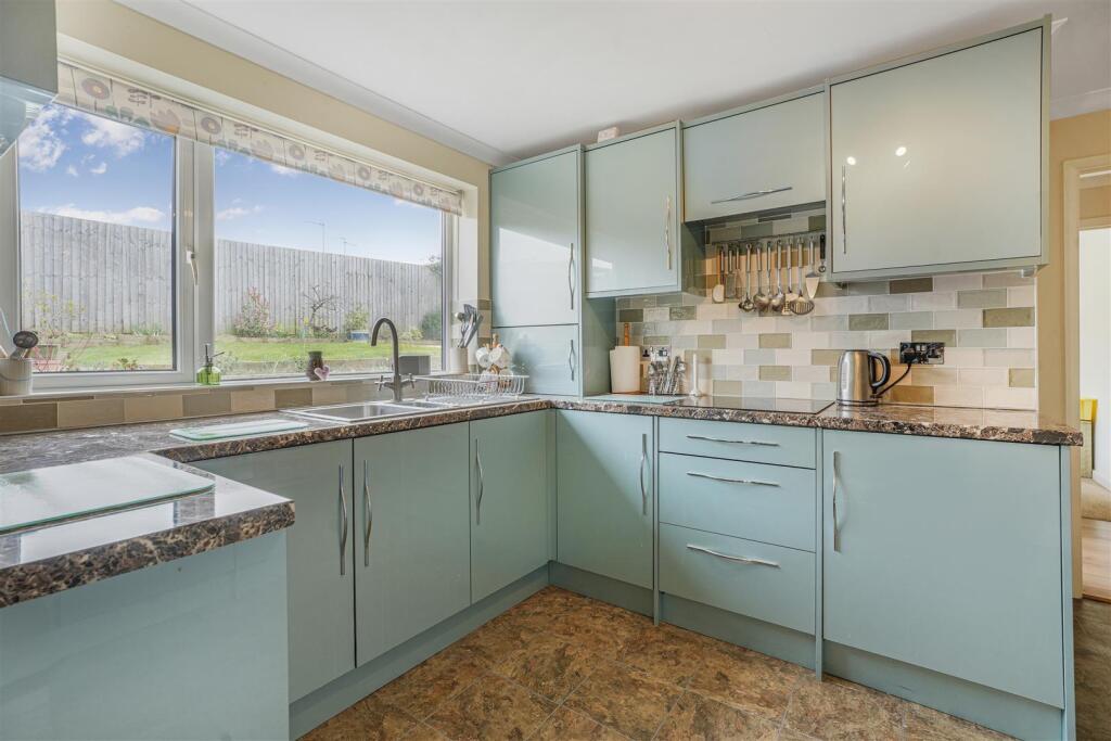 House in Thrapston - More