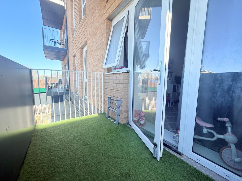 Additional image 7 of Hilltop Way, HATFIELD