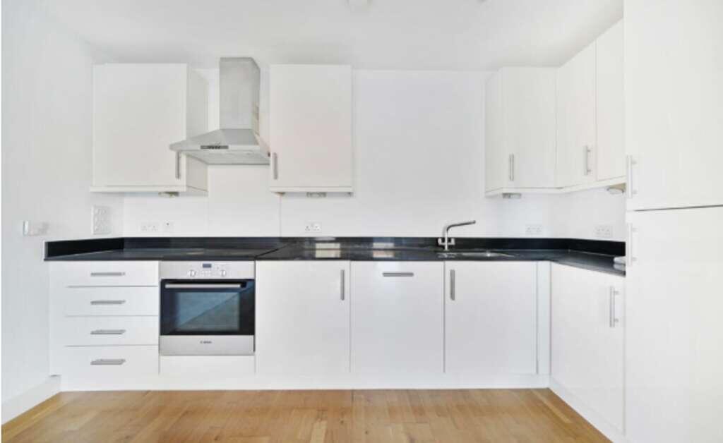 Apartment in London - View 3