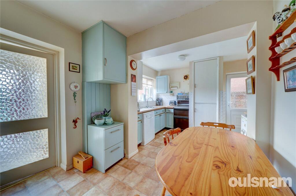 Churchill Avenue, Droitwich, Worcestershire, WR9 photo 3