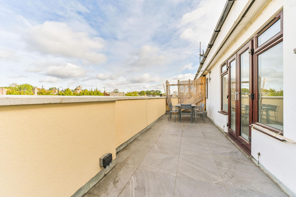 Apartment in London - View 4