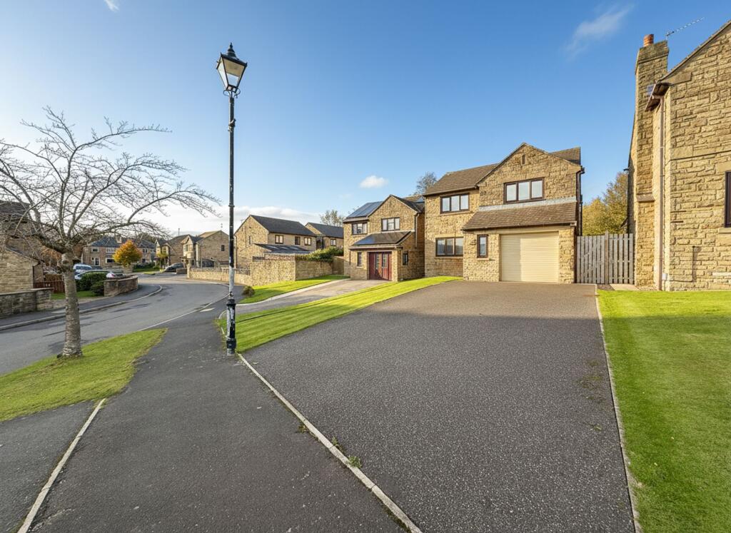 4-bed detached on Epsom Way, Kirkheaton, HD5, £425,000
