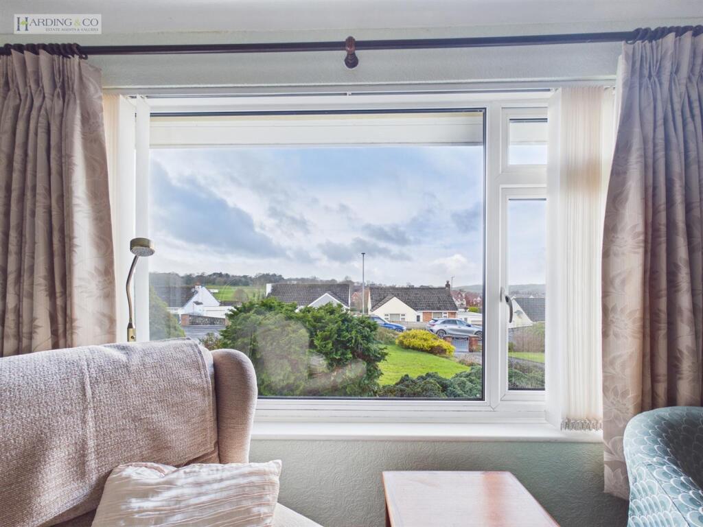 Moreton Avenue, Bideford photo 3
