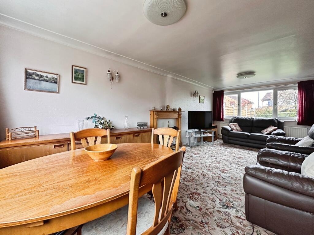 House in Leeds, West Yorkshire - View 4