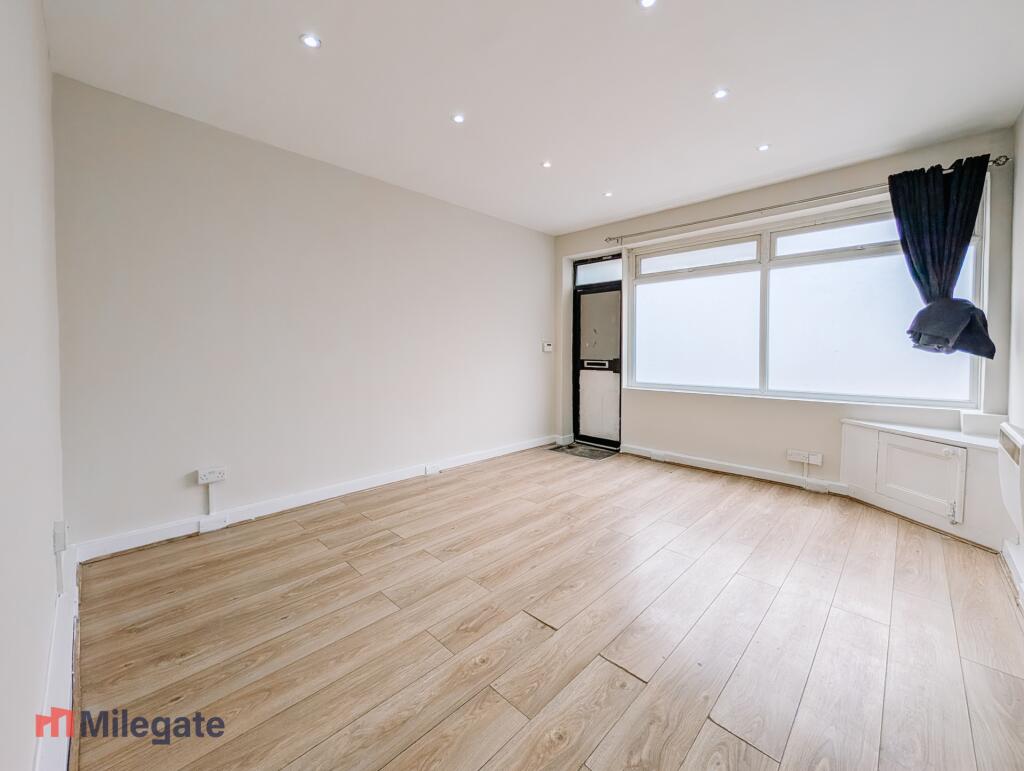 Main image of property: West Street, Carshalton, SM5